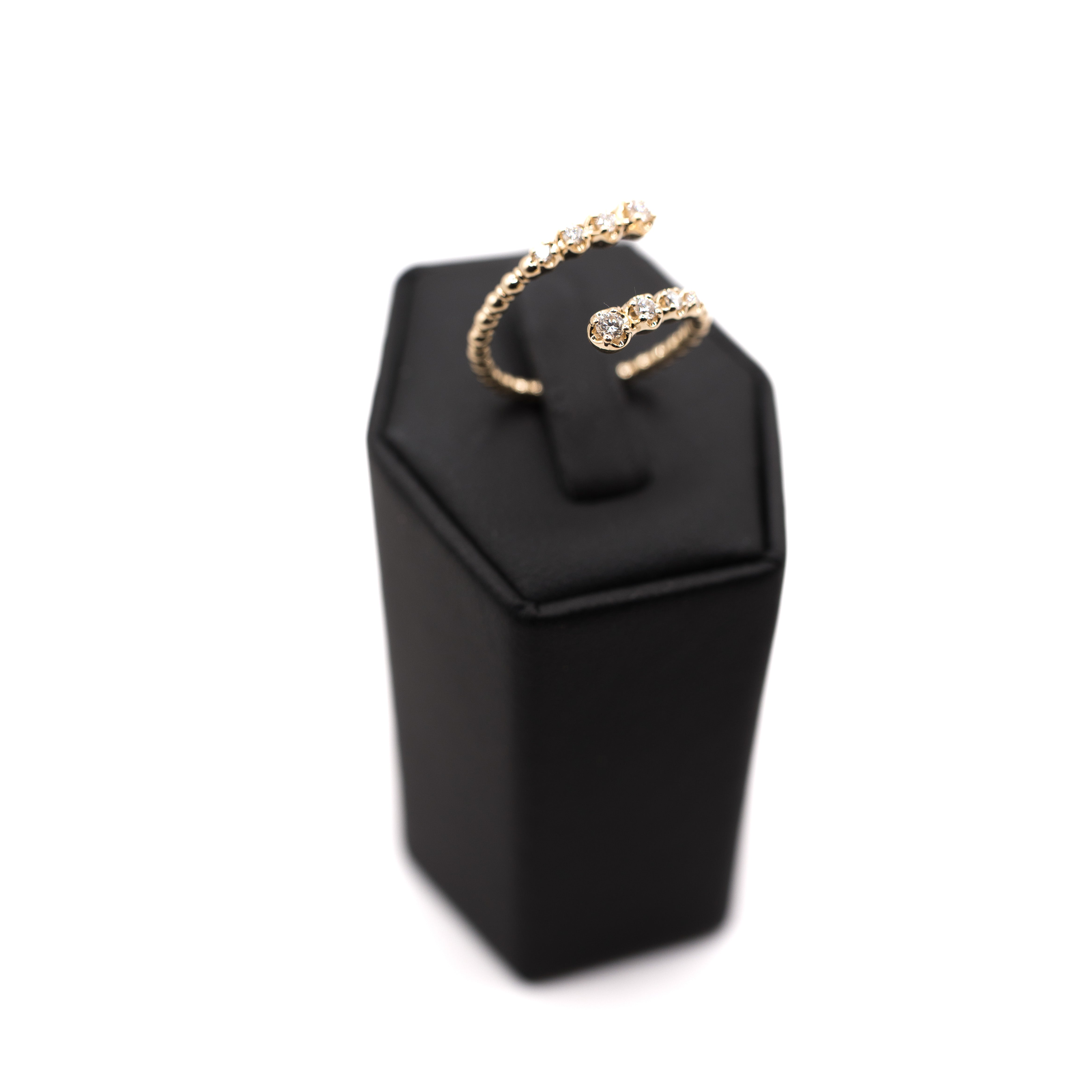 Springy Ring